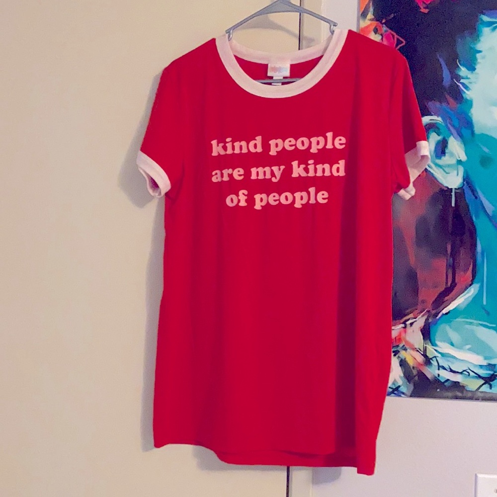 Lularoe t-shirt